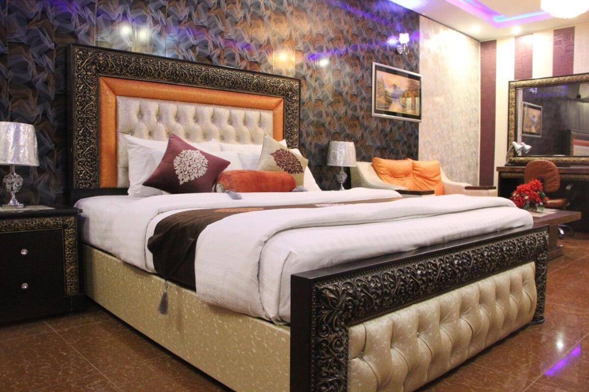Hotel The Leschanze لاهور المظهر الخارجي الصورة