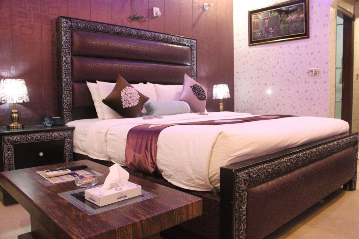 Hotel The Leschanze لاهور المظهر الخارجي الصورة